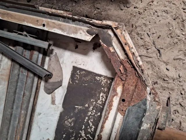 Porta esquerda do volvo ano 94 usada no estado de 1500,00 por 1100,00 - Foto 4