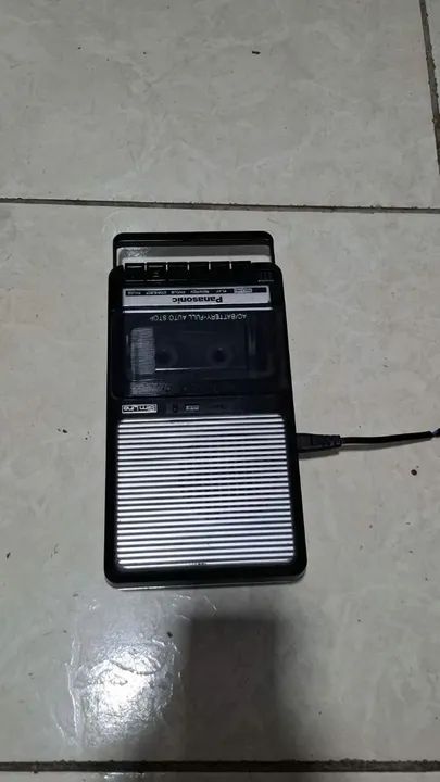 Gravador de cassetes Panasonic Rq2102