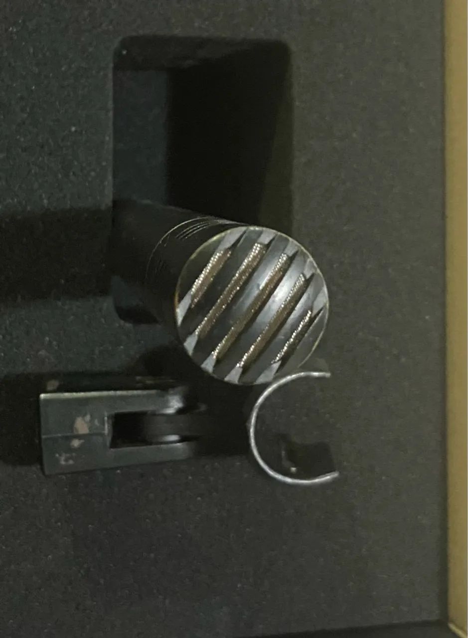 Microfone AKG profissional de alta qualidade  - Foto 4