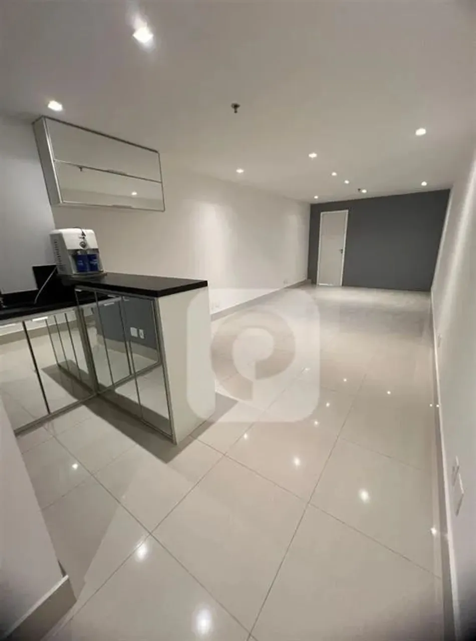 Sala Comercial reformada no CEO Barra da Tijuca