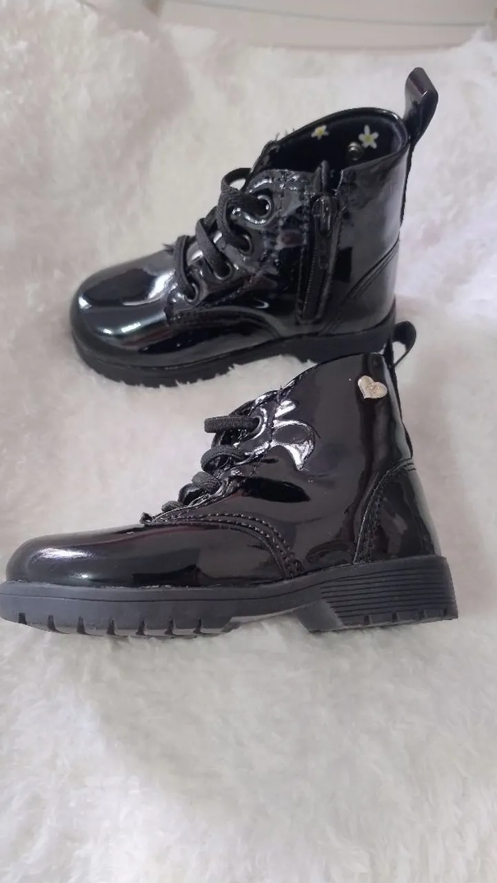 Botas Infantil Preta Verniz. N° 20