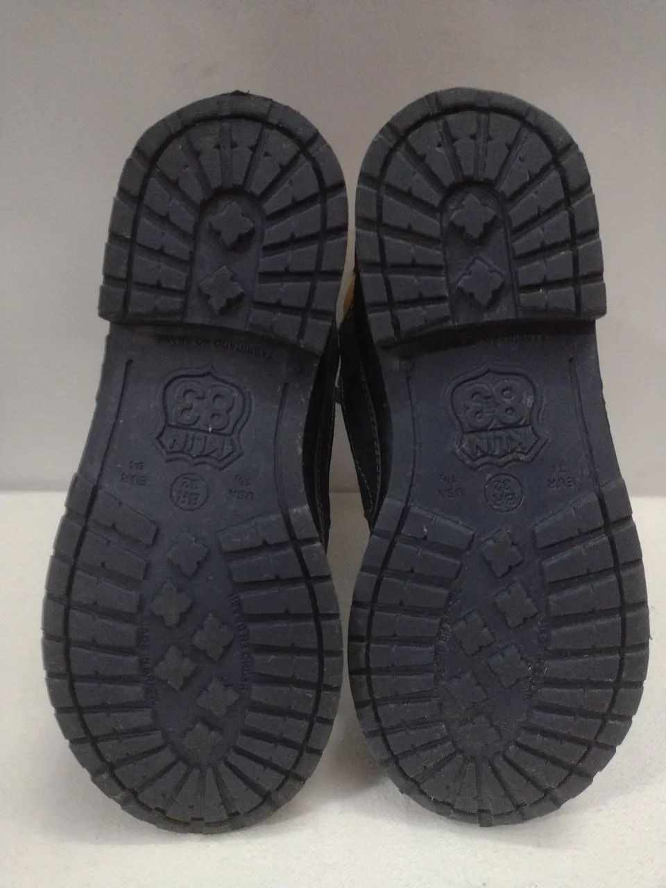 Bota infantil masculina Klin n.32 em excelente estado  - Foto 2