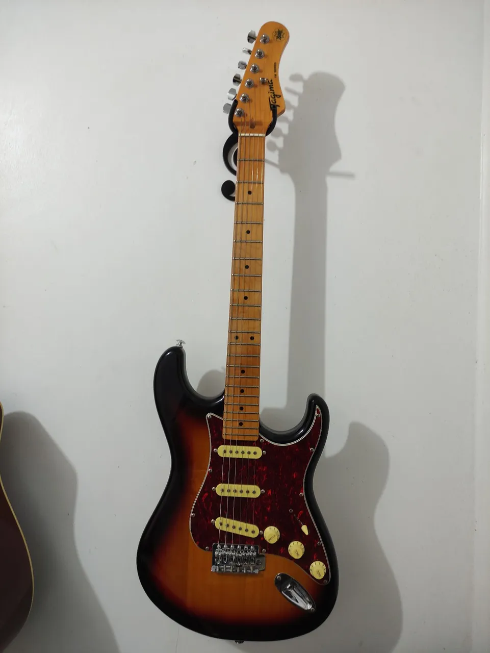 Guitarra Tagima Strato TW530