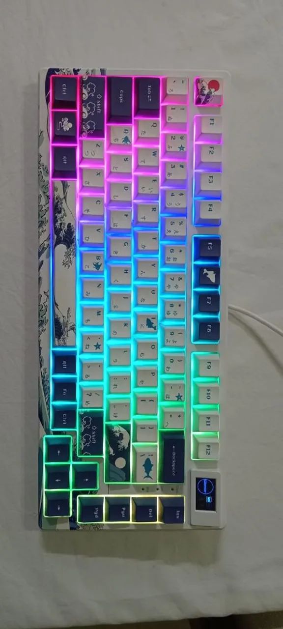 TECLADO MECÂNICO PERSONALIZADO 