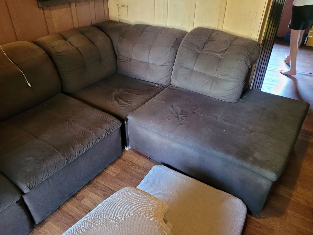 Sofá de canto modular espaçoso