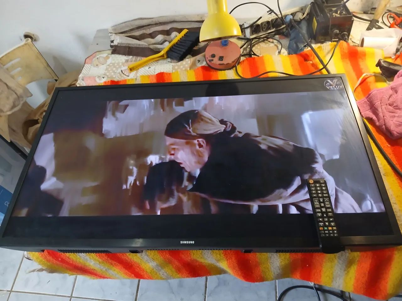 Vende-se uma tv samsung 40 polegadas smart tv 