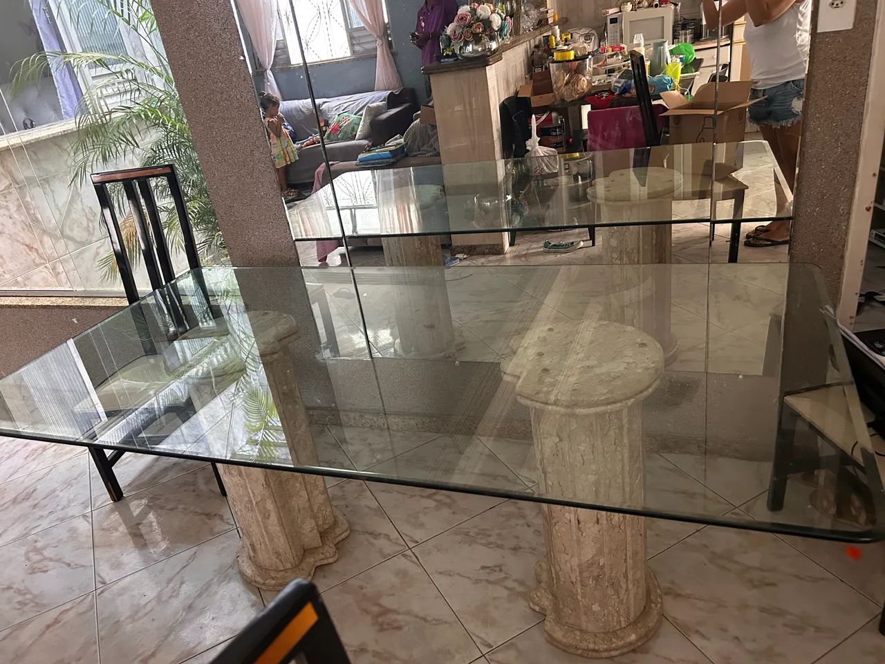 Mesa De Cristal com pés de mármore Travertino Romano - Foto 2