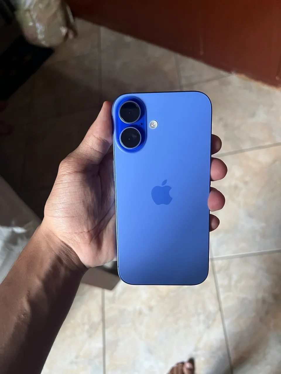 iPhone 16 (4 meses de uso) - Foto 2