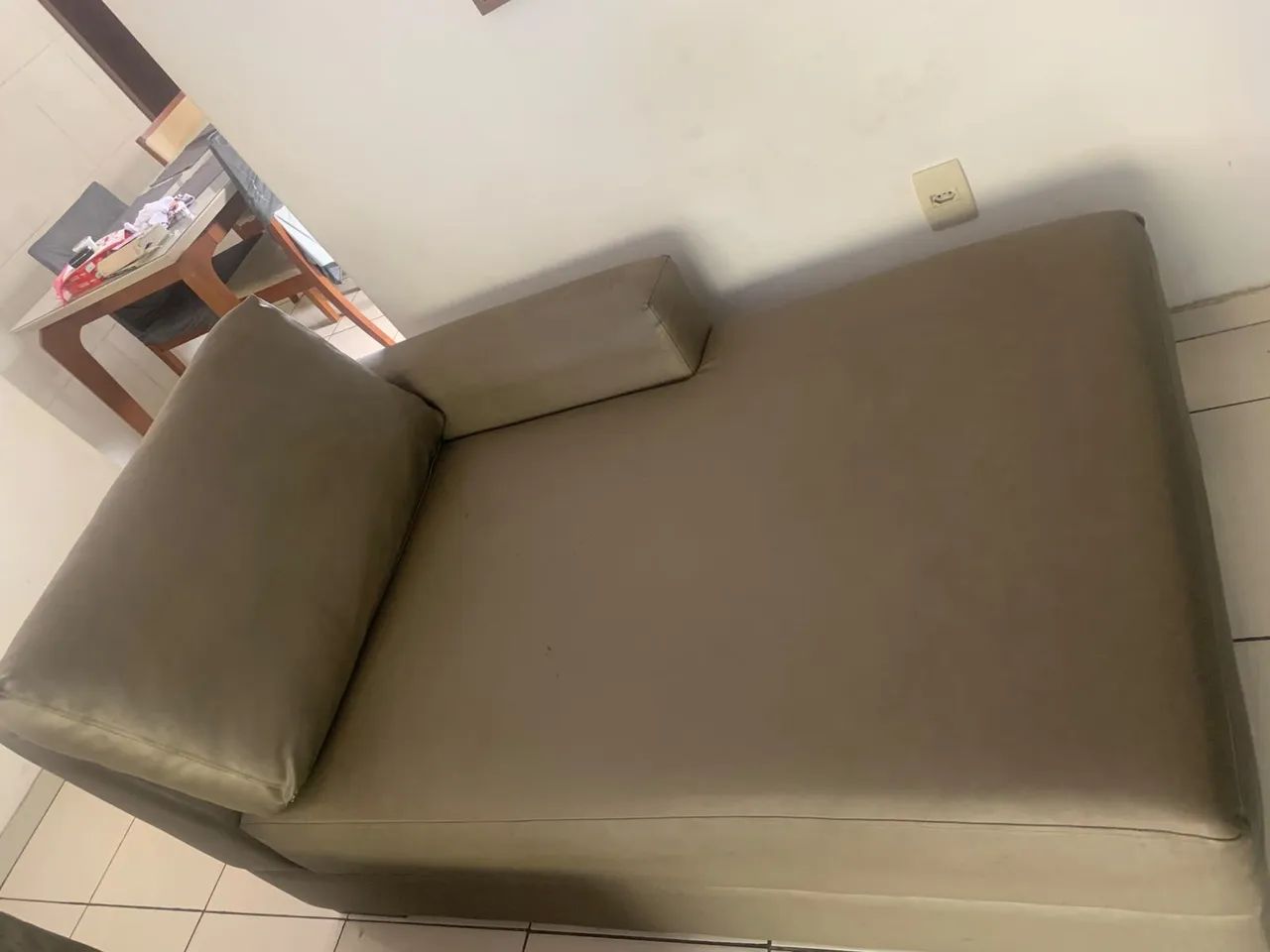 Sofá 3 lugares com Chaise- Confortável e Espaçoso  - Foto 2