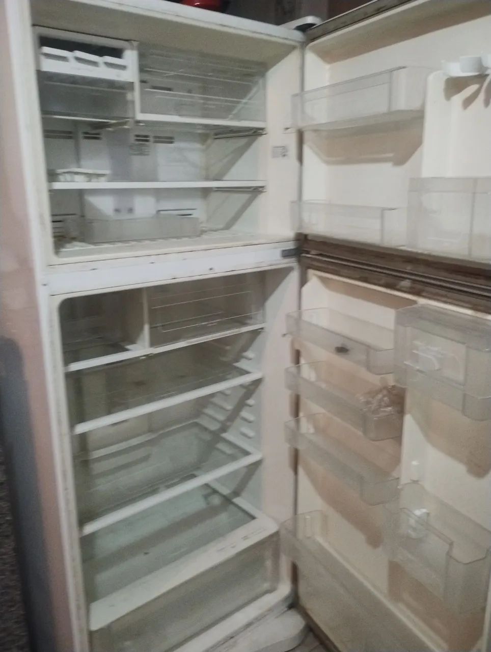 Geladeira Eletrolux infinity com um ano e meio de uso