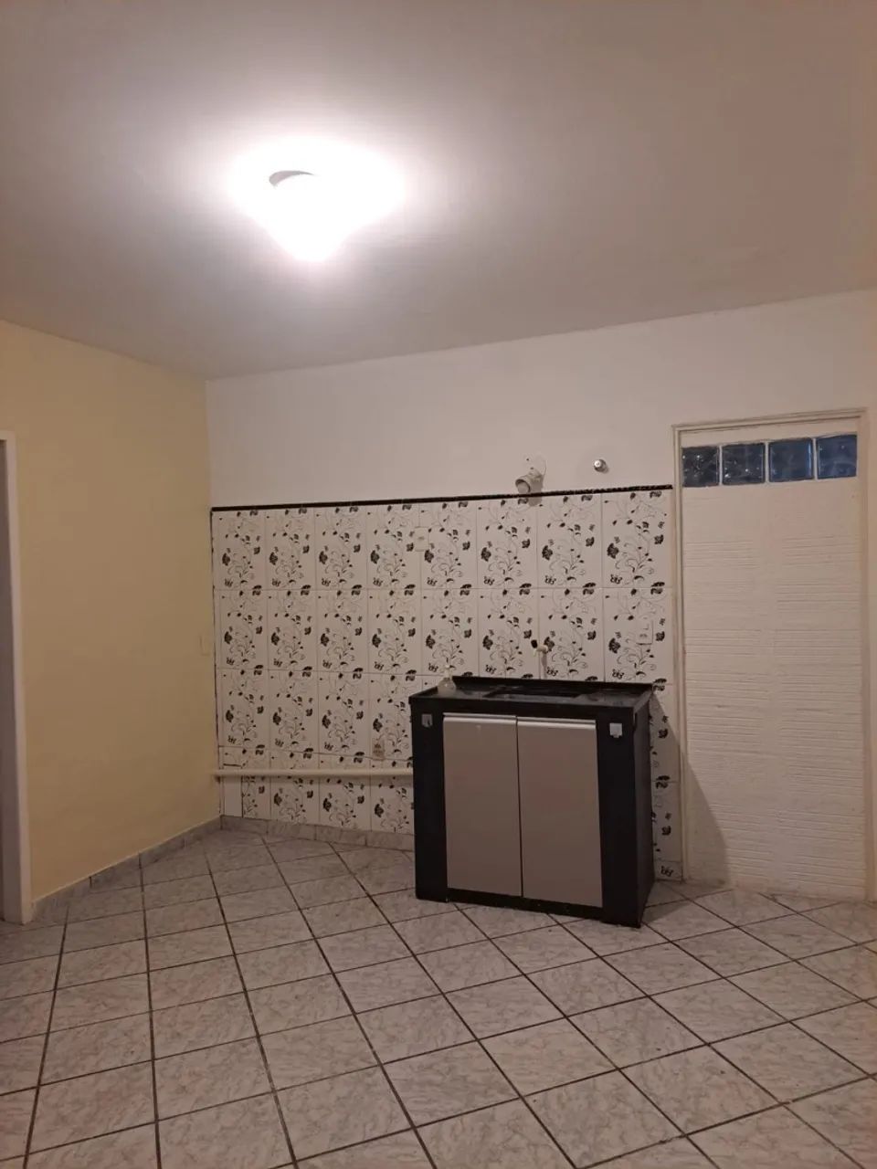 Alugo kitnet centro de Vila Velha - Foto 2
