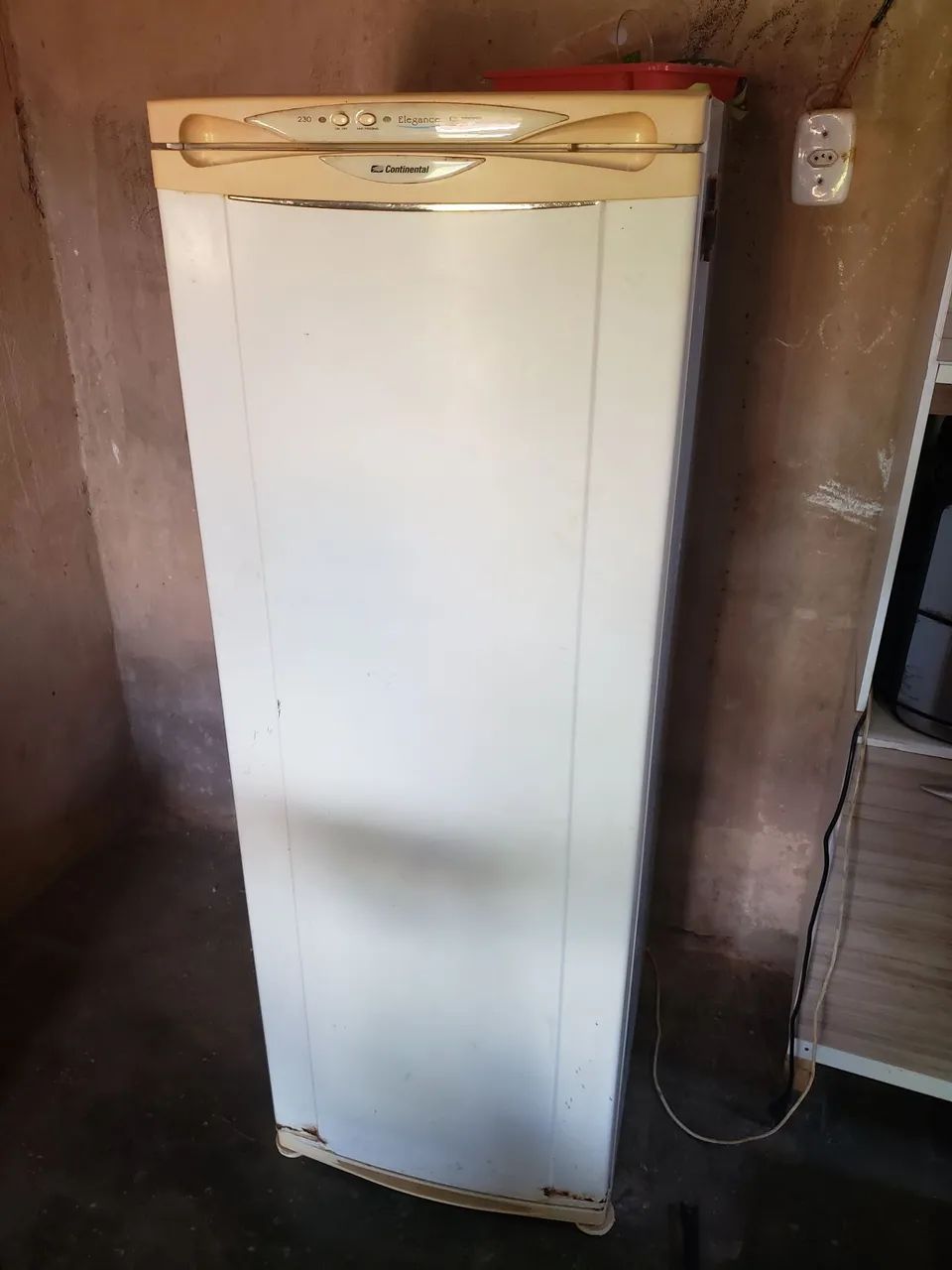 Freezer continental