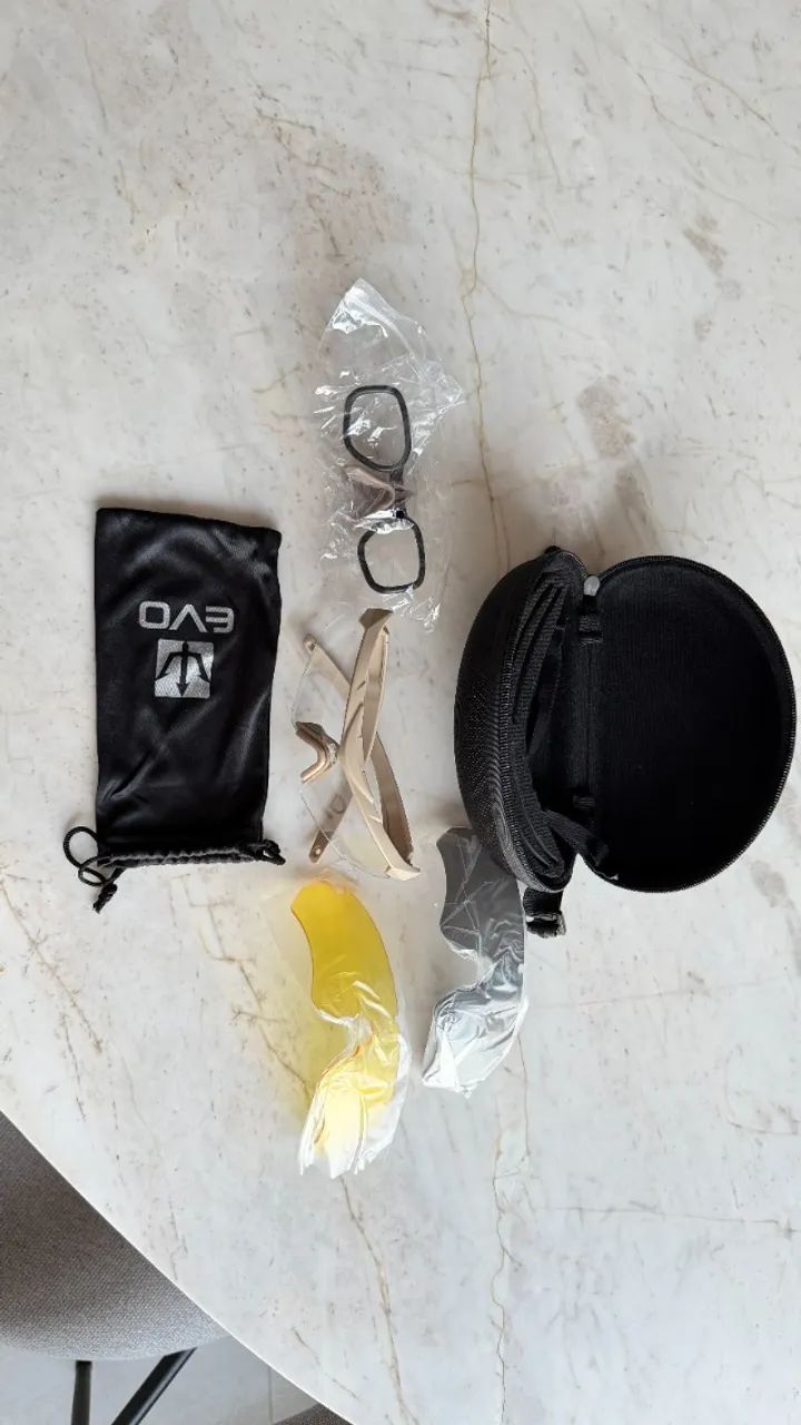 Óculos esportivo EVO com lentes intercambiáveis e estojo - Foto 2
