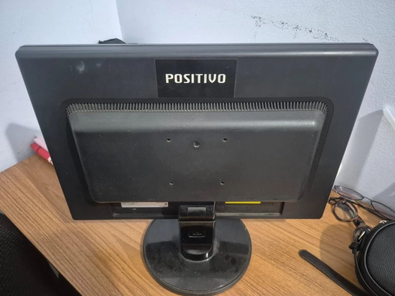 Monitor POSITIVO - 19 POL - Foto 2