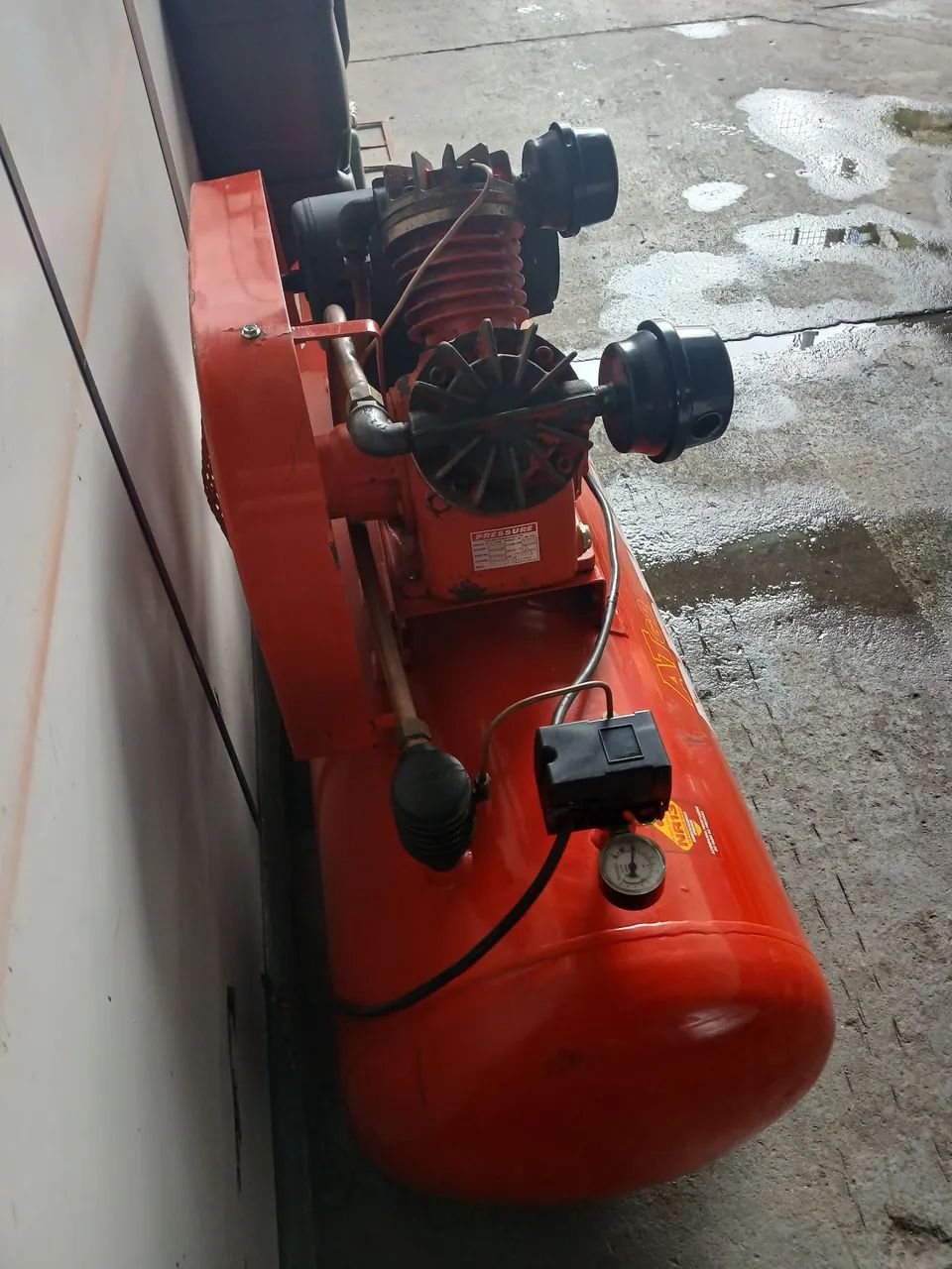 Compresor 200 litros trifásico 220 motor 3 cv - Foto 2