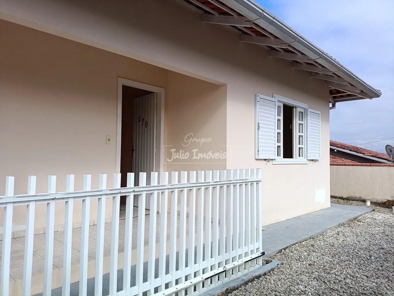 Casa três quartos em Brusque - Foto 2