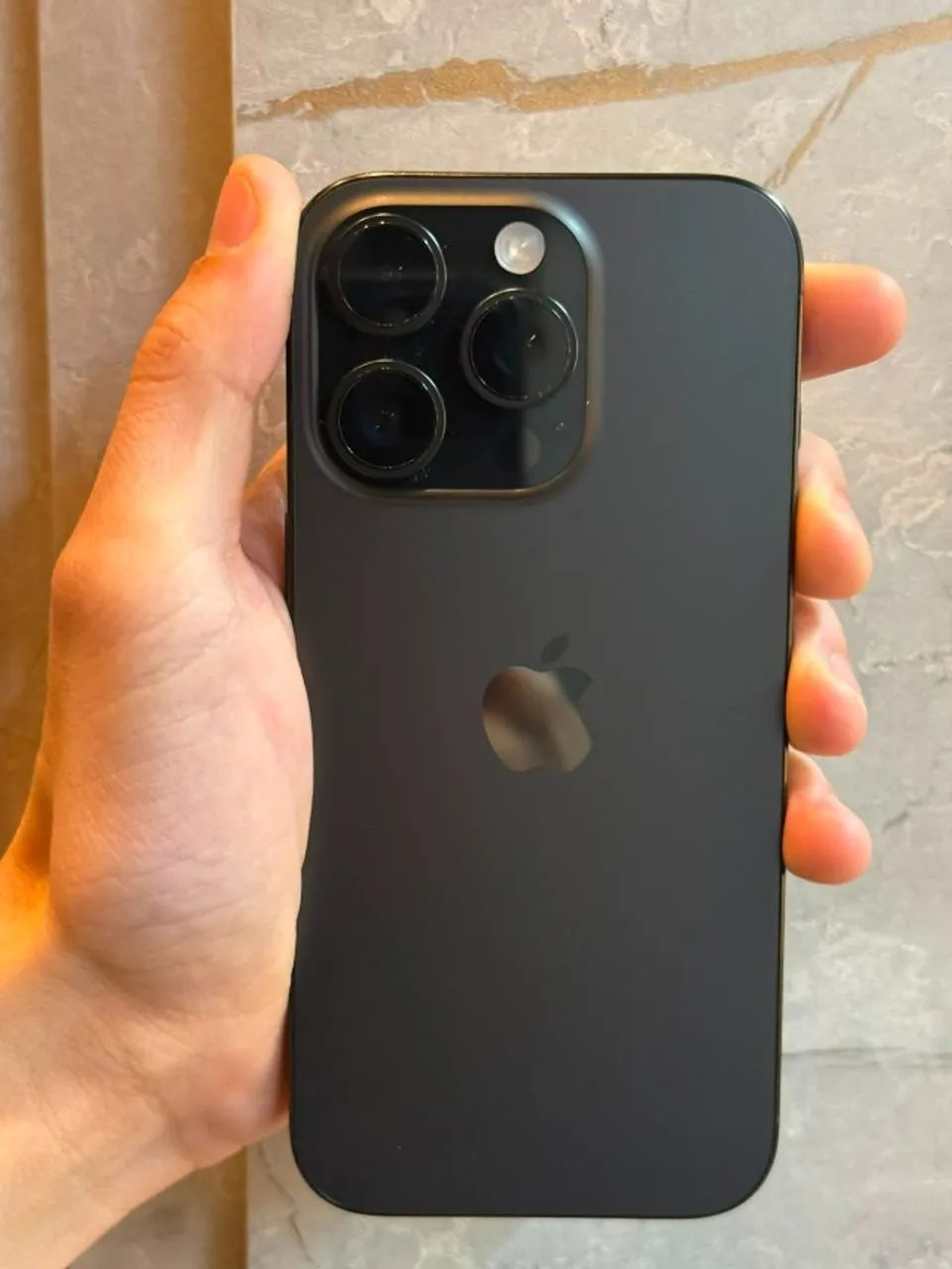 iPhone 16 Pro 128GB - Preto