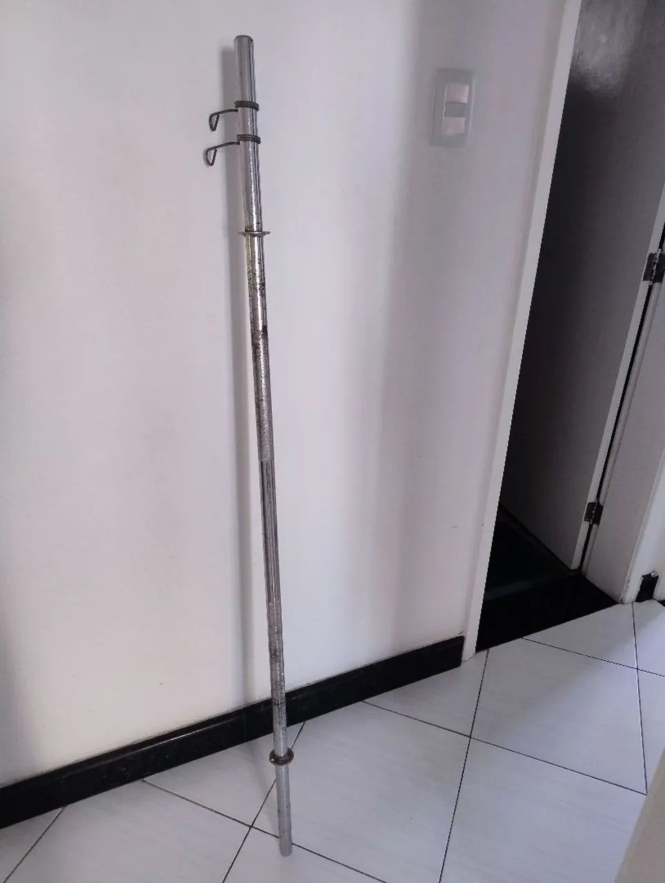 Barra 1,5m Galvanizada Prata c/ Presilhas