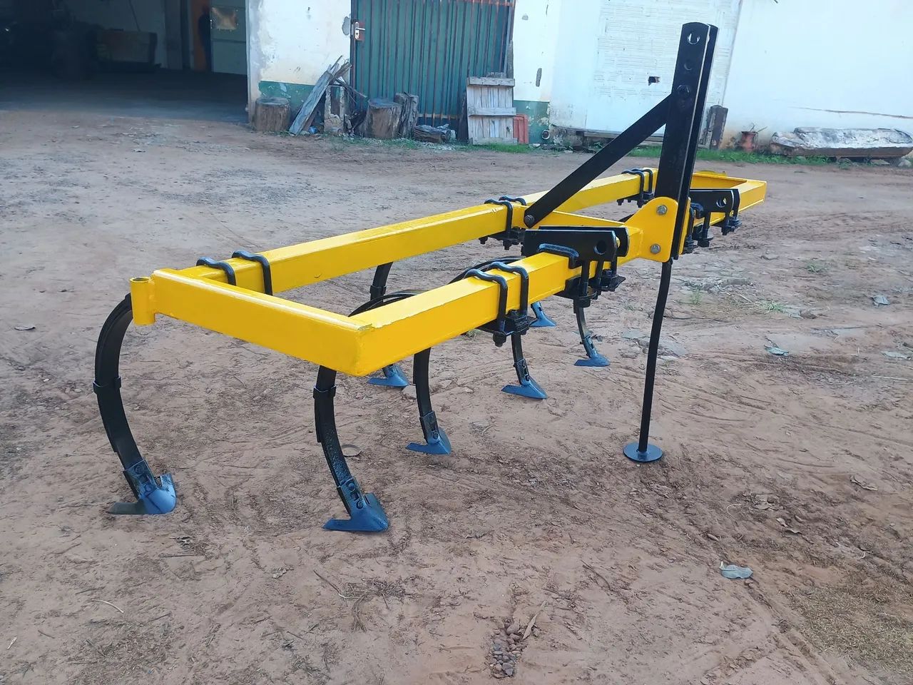 Cultivador Tatu 7 hastes original  - Foto 3