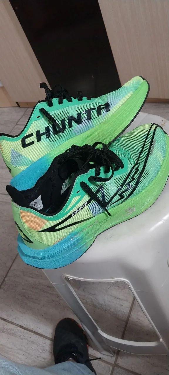 Tênis chunta 