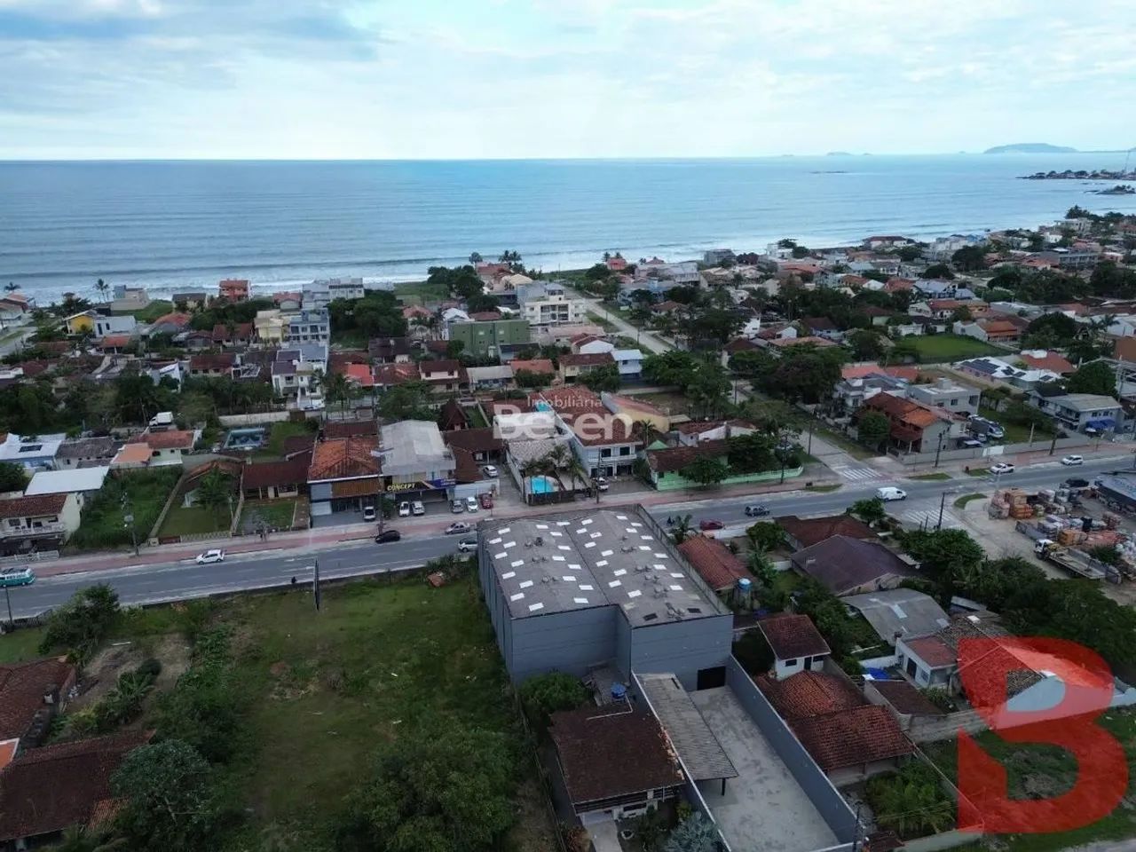 PONTO COMERCIAL E RESIDENCIAL NA AVENIDA CELSO RAMOS - Foto 3