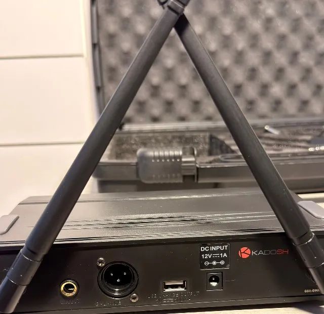 Microfone Sem Fio UHF Kadosh K-501 (Kit Completo com Maleta) - Foto 4