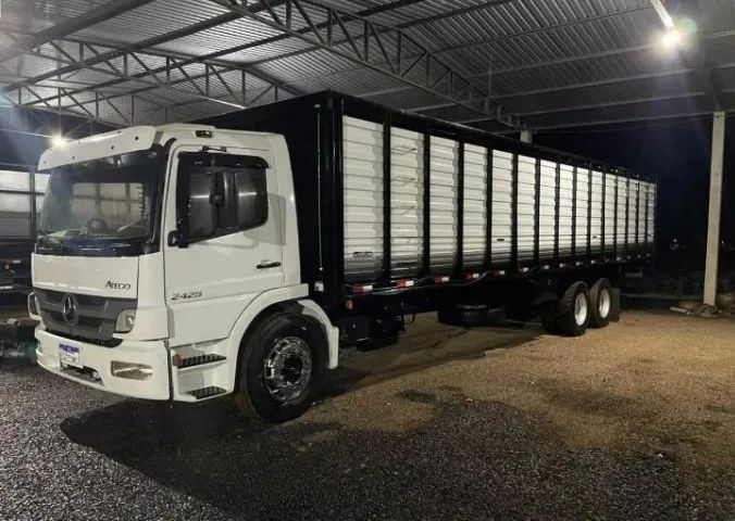 Mb Atego 2425 6x2 Ano 2011 - Foto 2