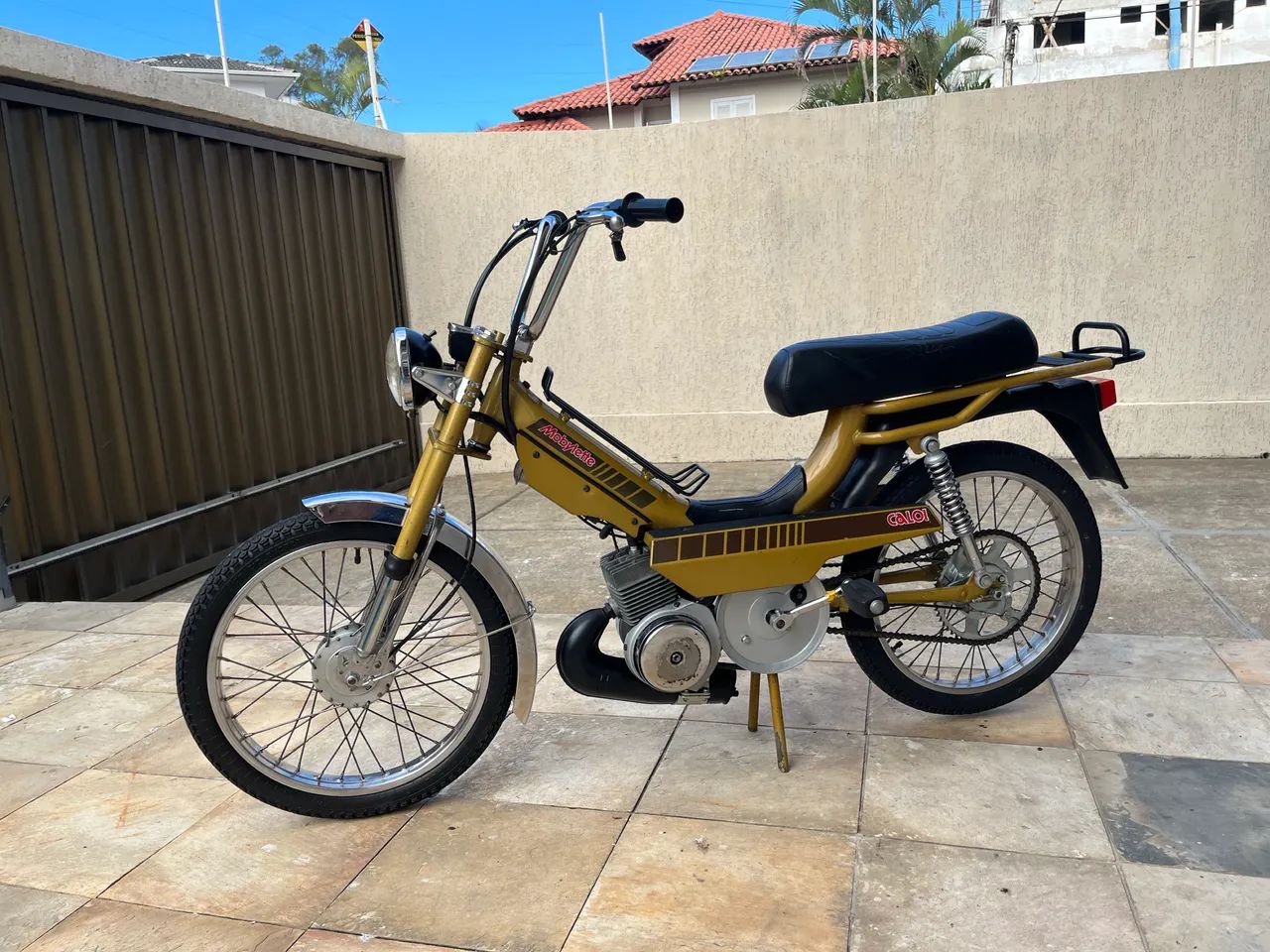  Vendo Mobylete ano 1982  - Foto 2