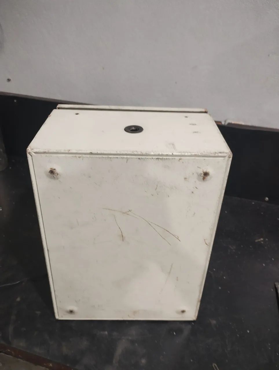 Caixa metálica para quadro de comando elétrico 424844299915776004
