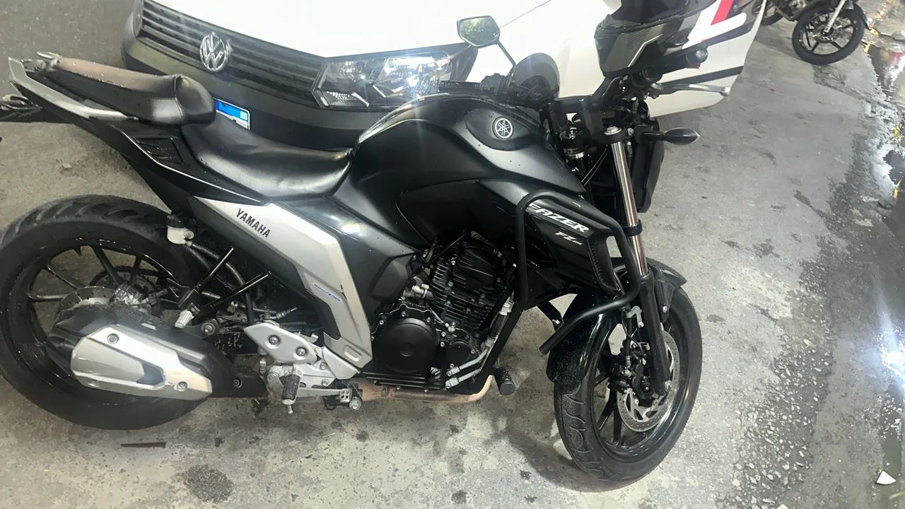 Fazer 250