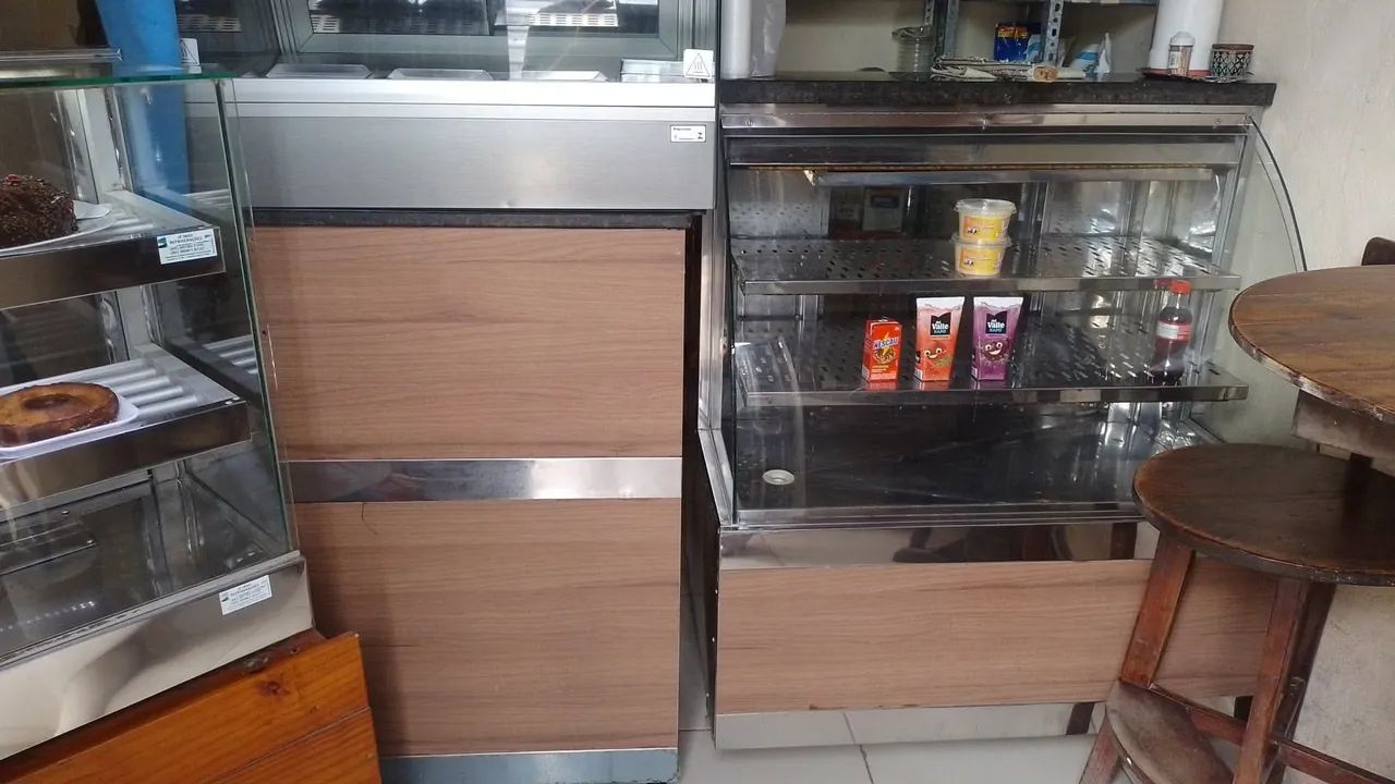 VITRINE REFRIGERADA+CAIXA ( AMBOS COM PEDRAS DE GRANITO )