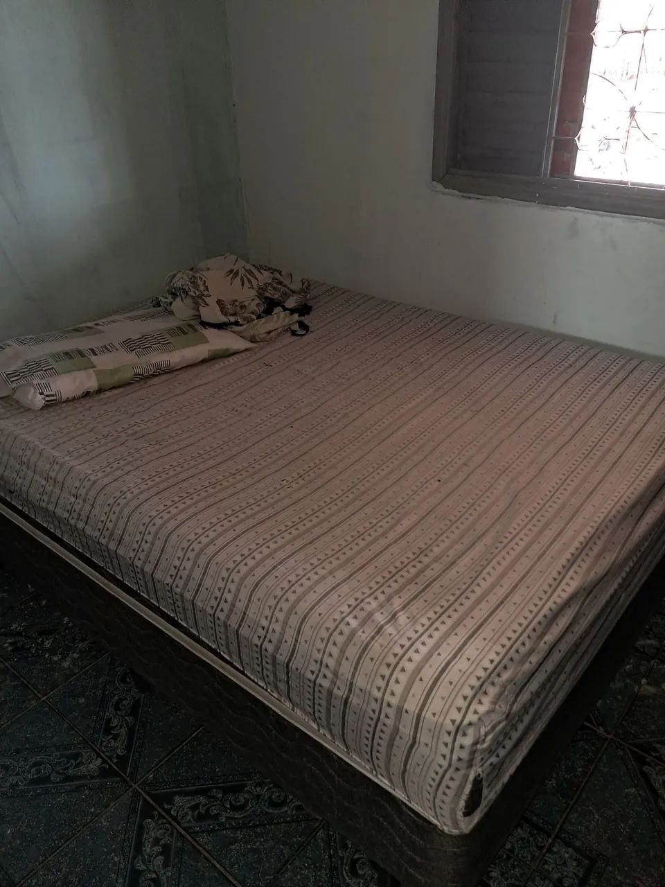 Cama box 