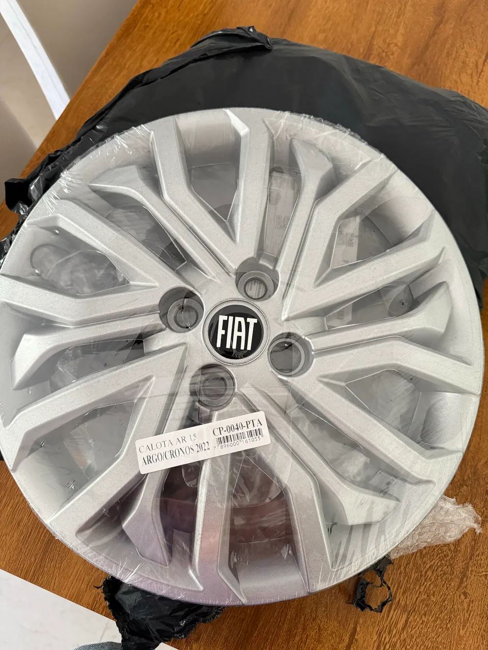 Carlota Fiat argo aro 15