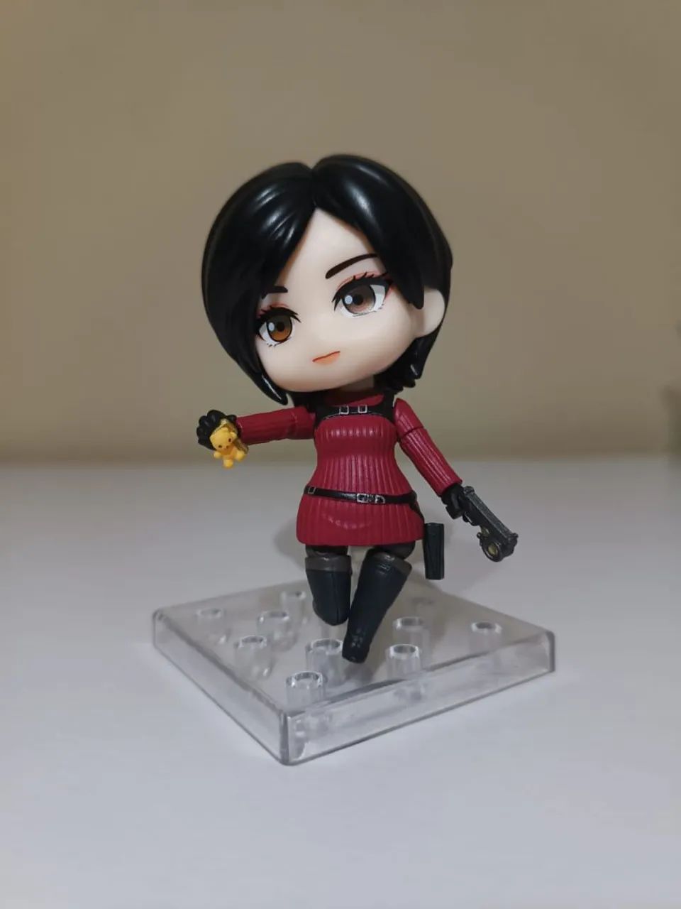 ADA WONG RESIDENT EVIL 4 (NENDOROID ACTION FIGURE) - Foto 2