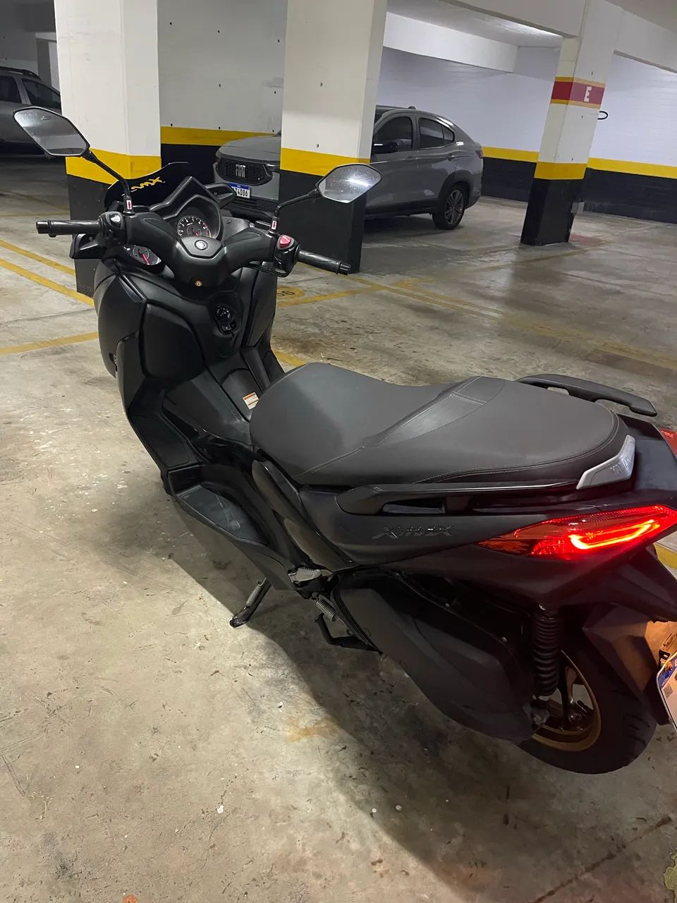 Yamaha XMAX 250 - Foto 3