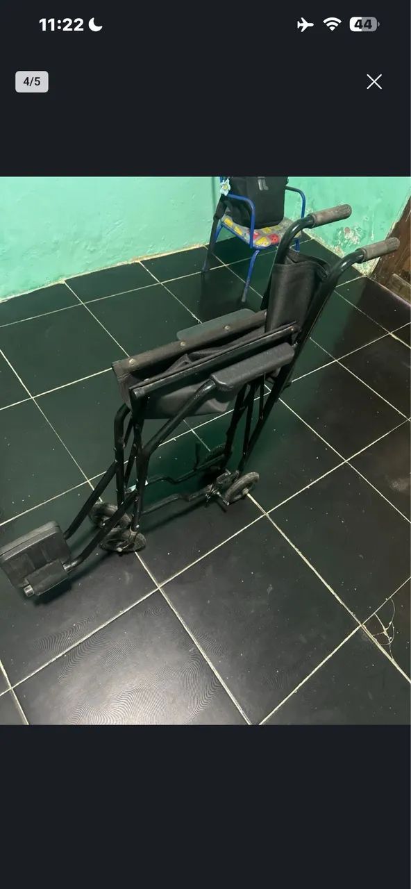 Cadeira de rodas seminova  - Foto 3