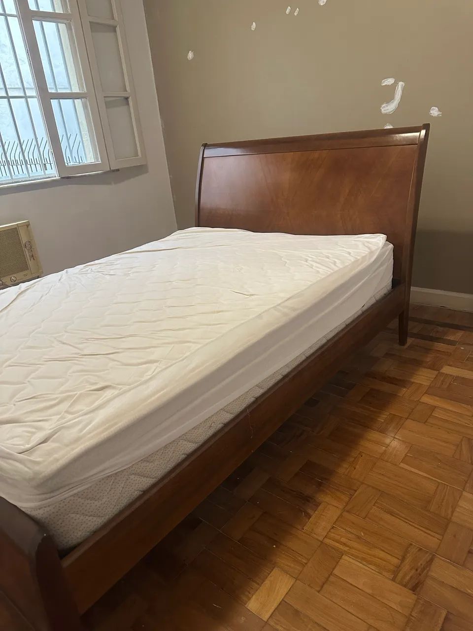 Cama de casal em madeira - Foto 4