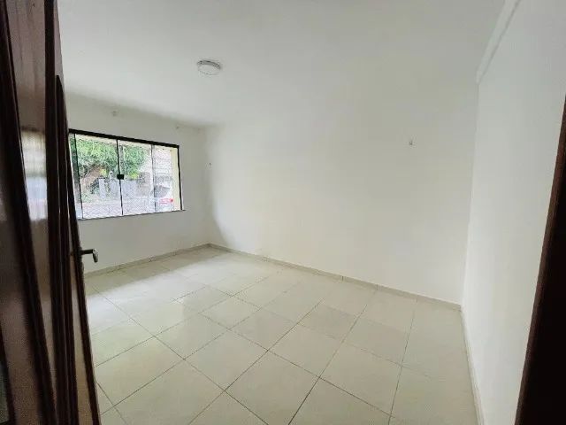 Aluguel de Casarão para Residência ou Empresa. - Foto 4