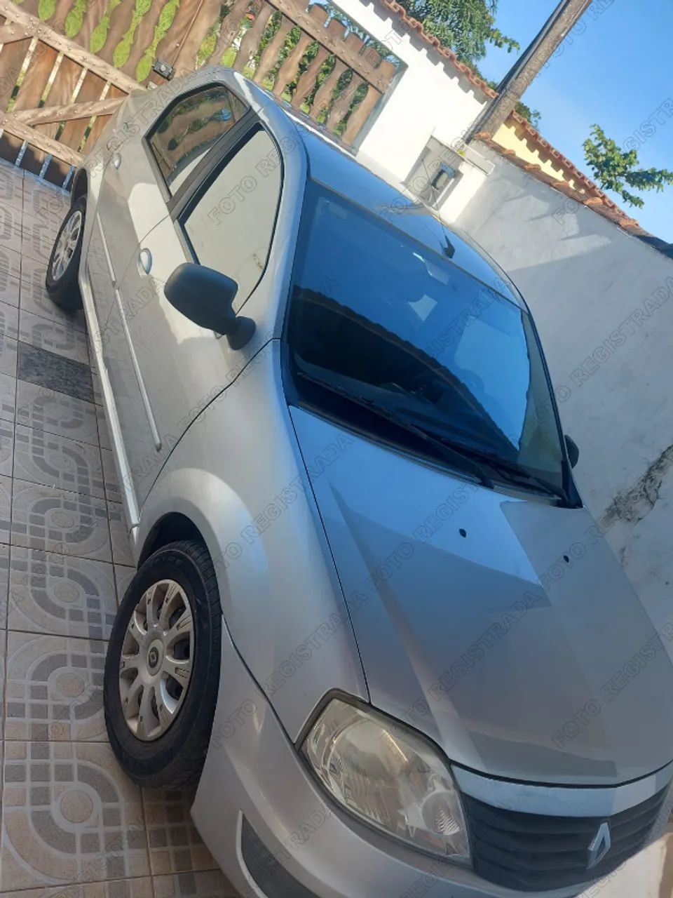 Renault Logan 2012