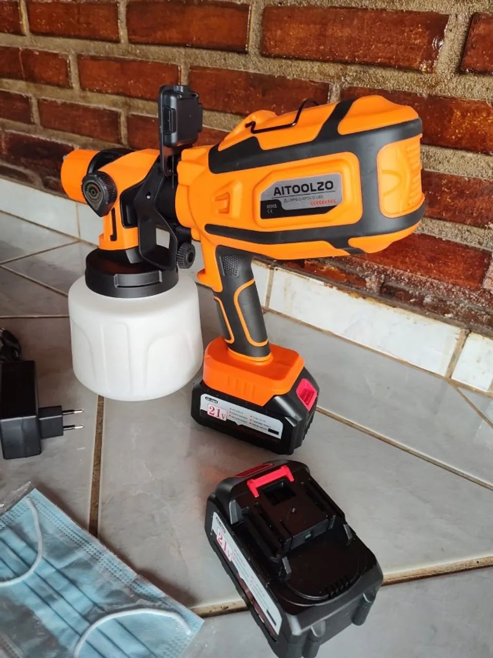 Pistola De Pintura Pulverizadora 1400ml Aitoolzo com 2 baterias - Foto 4