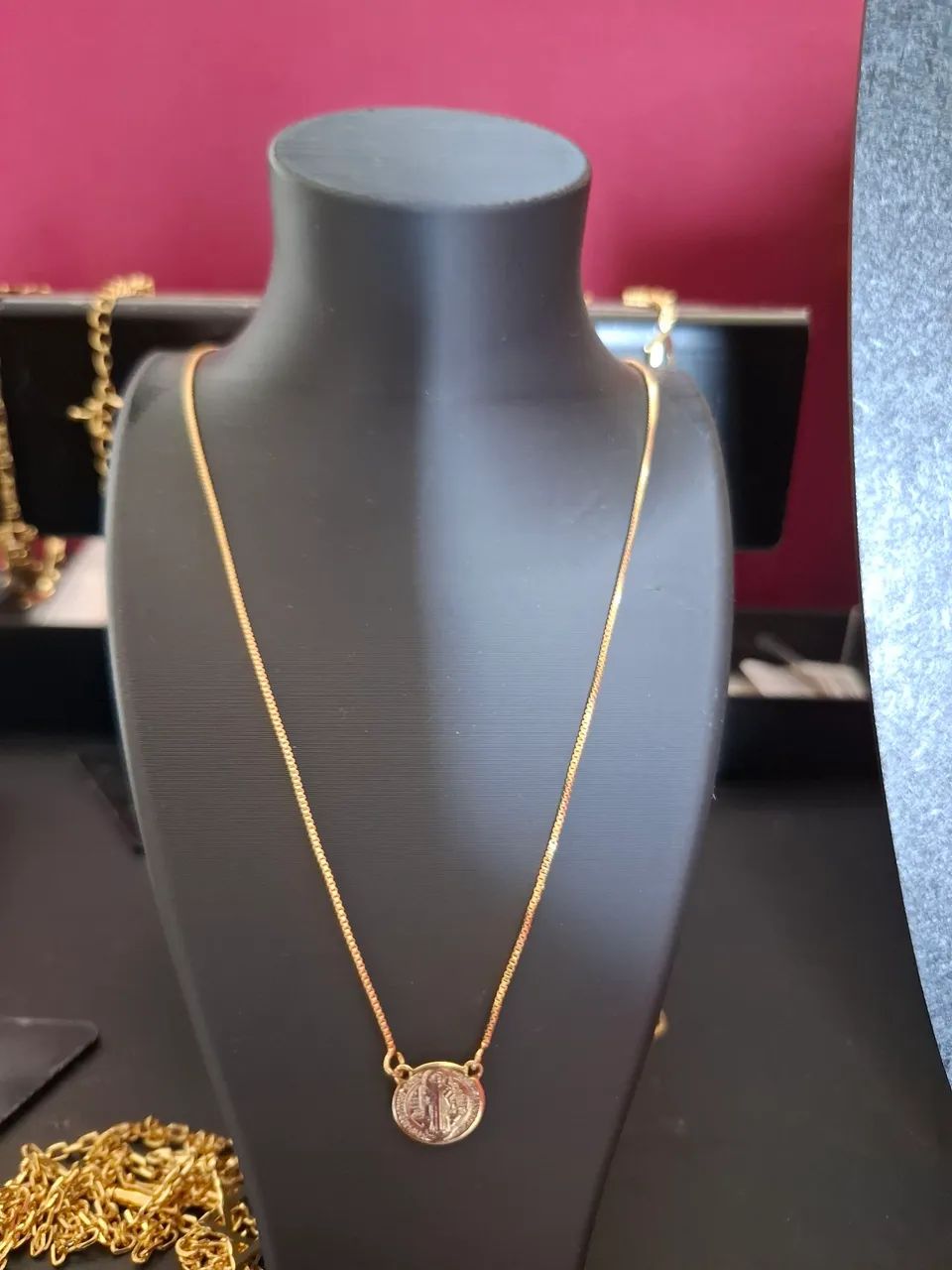 Escapulário São Bento Banhado a Ouro 18K  - Foto 5