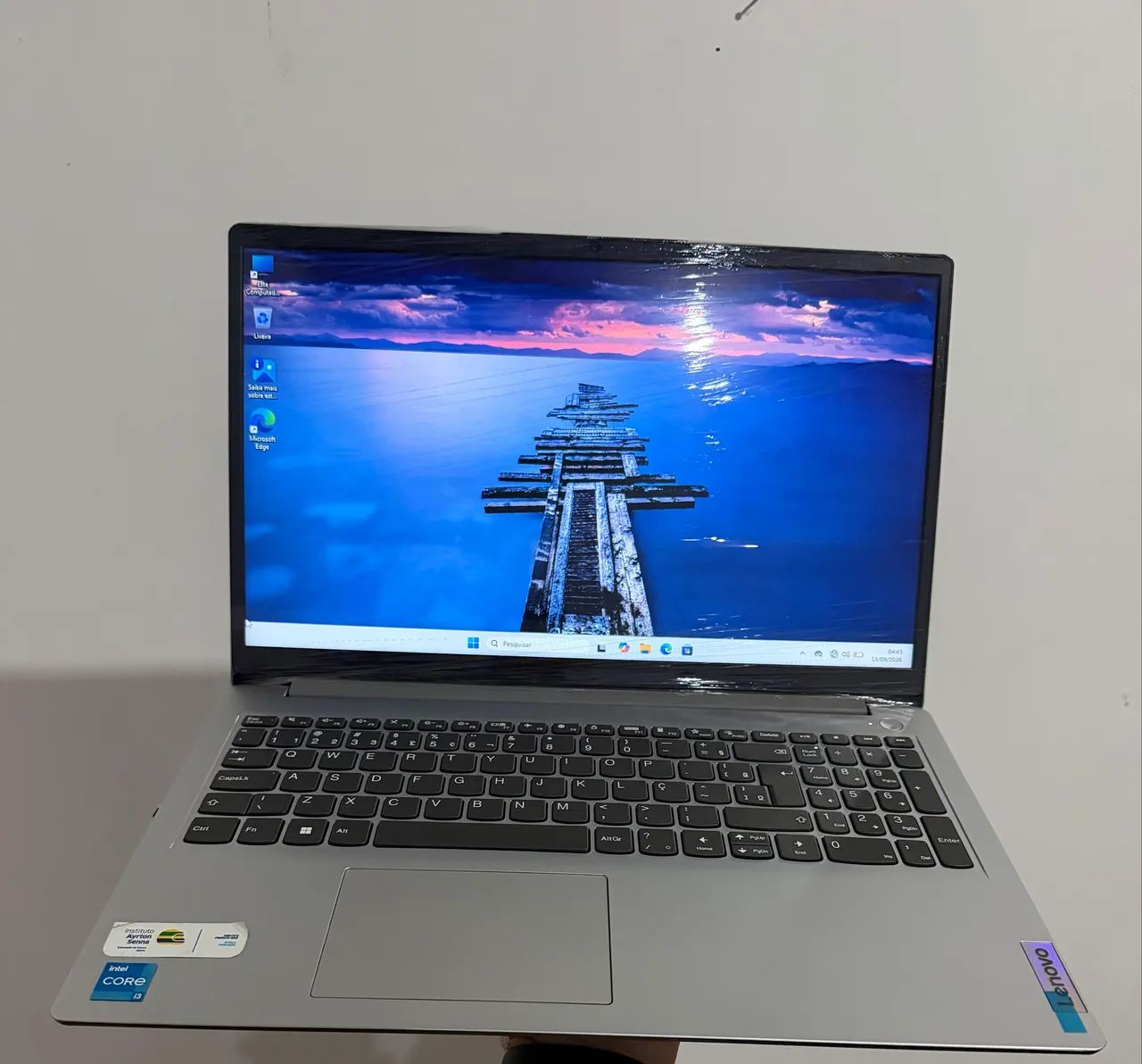 Notebook Lenovo i3 12th gen 6 núcleos, 8gb ddr4 3200mhz, Ssd Nvme