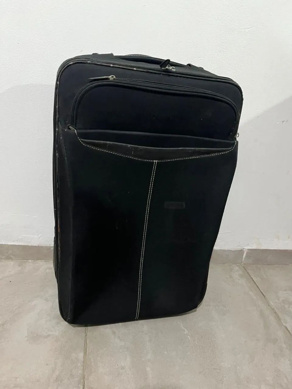 Mala média para viagens 