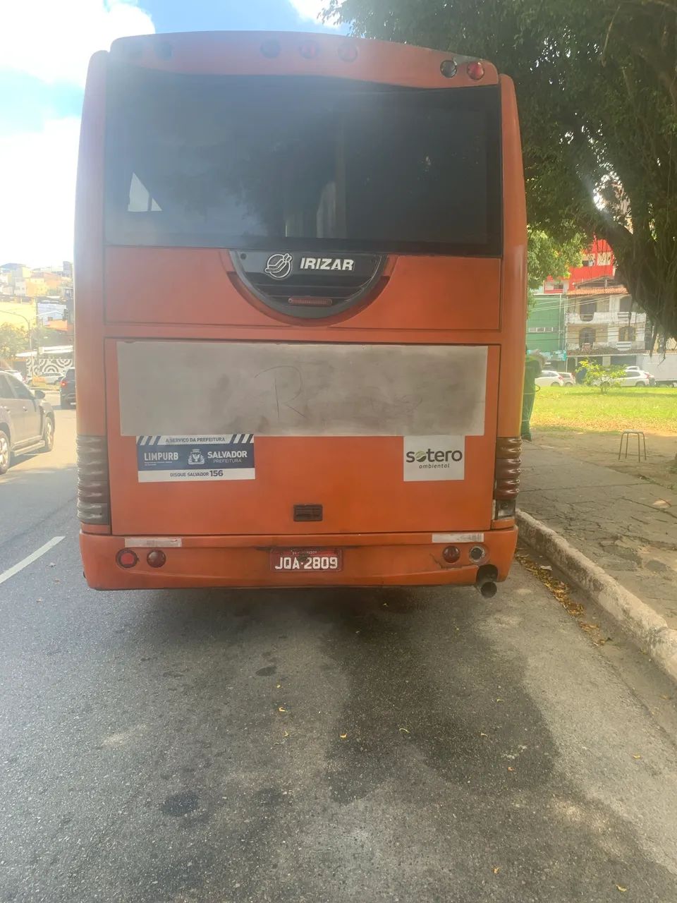 Vendo ônibus Irizar 2002 com contrato em Salvador  - Foto 9