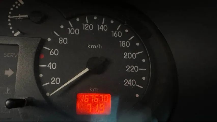 Renault Clio Dynamique 1.6 16V 110cv 3P 2004 - Foto 3