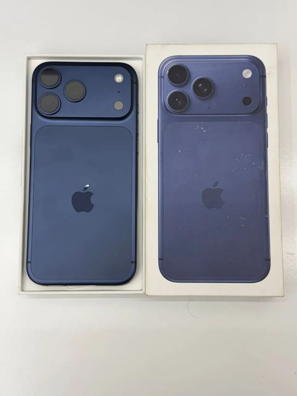 iPhone 17 pro Max deep blue - Foto 2