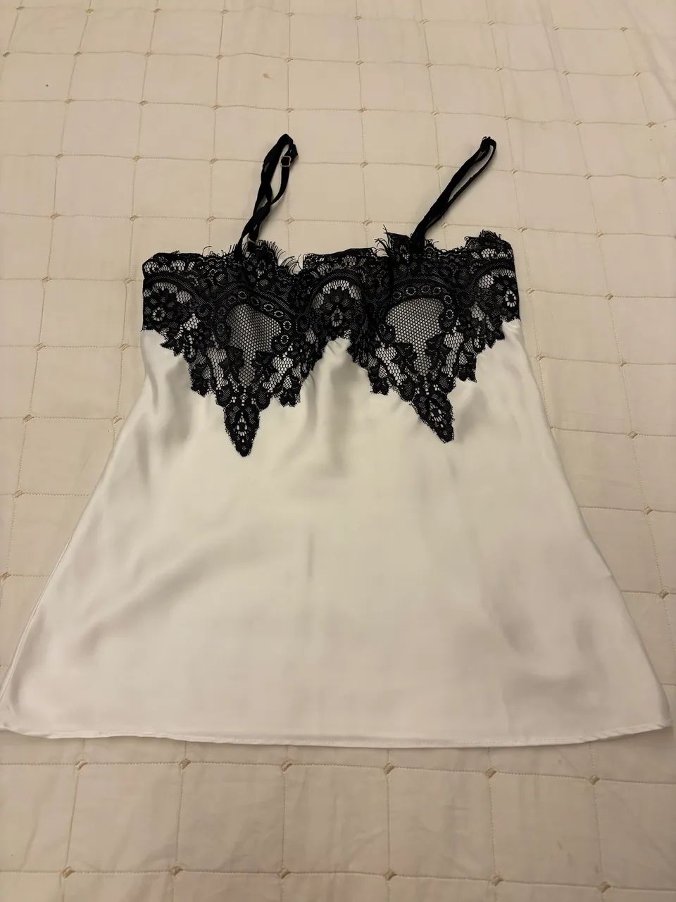 4 Blusas por 110 - Foto 2