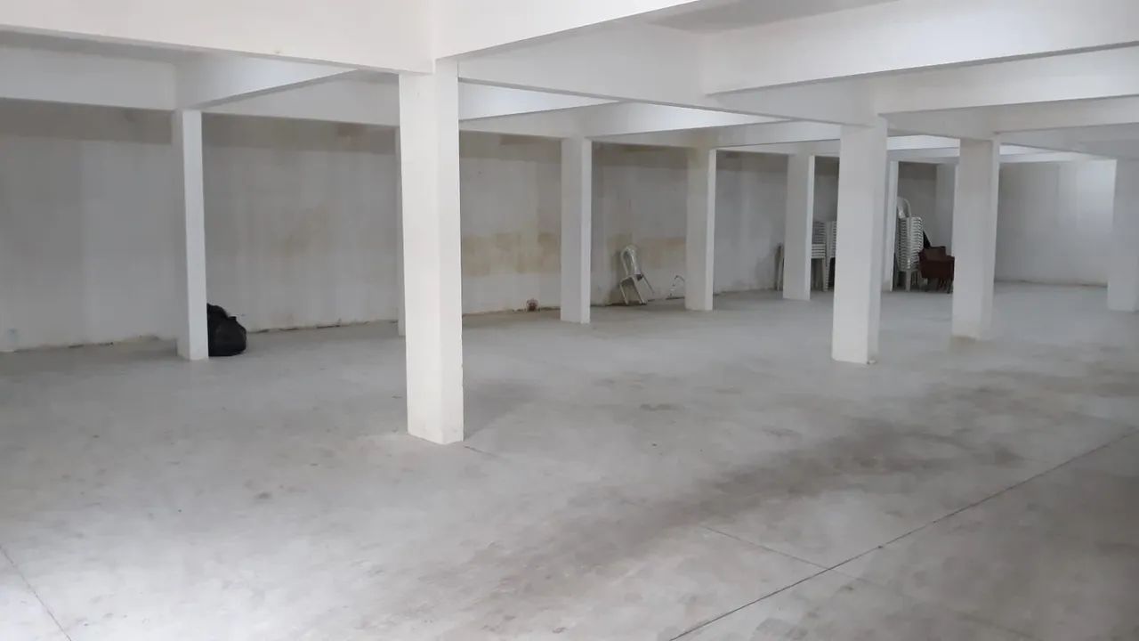 Alugo área comercial com 280m²