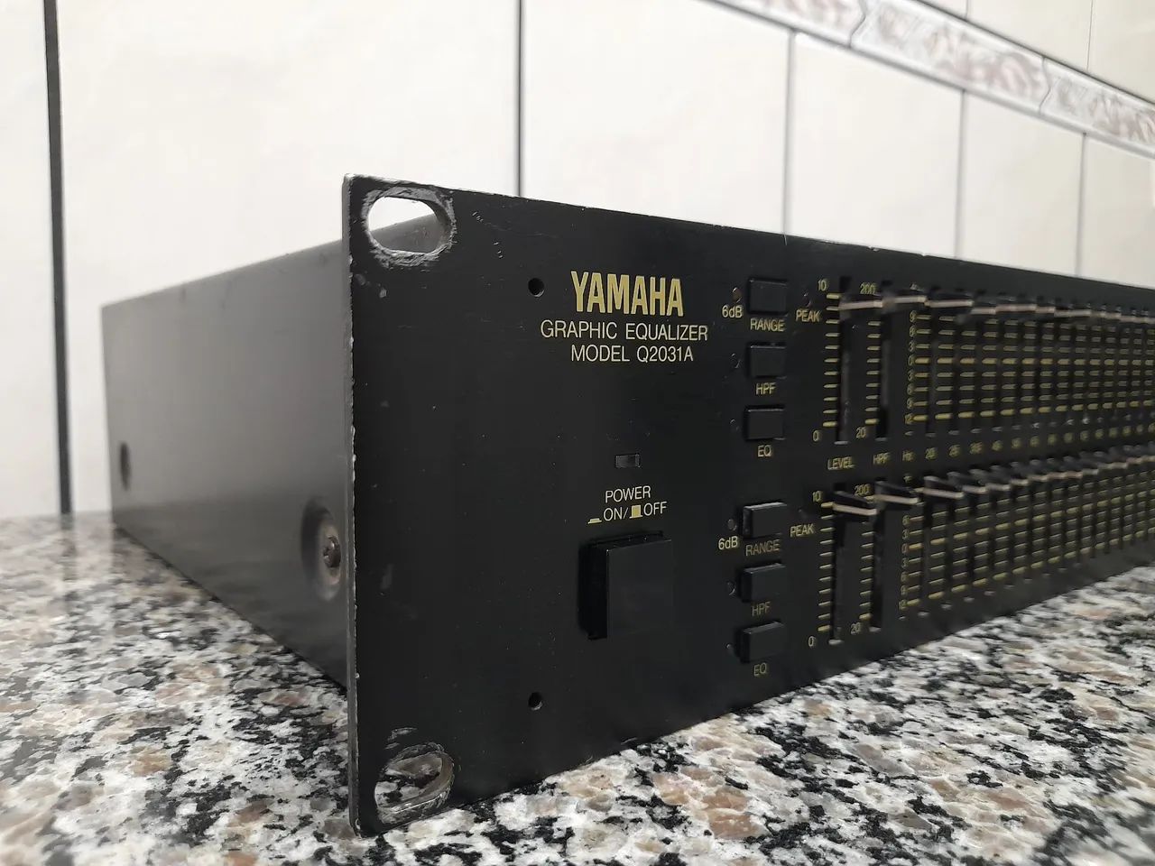 Equalizador Yamaha Q2031Japan - Equipamentos e Acessórios de Som
