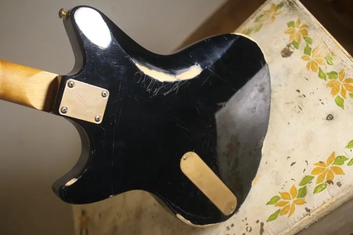 Guitarra First Act  - Foto 3